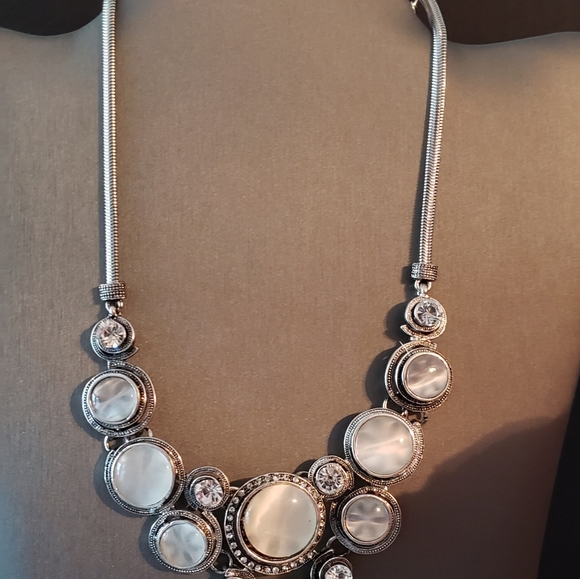 Jewelry - Picture 7 of 14